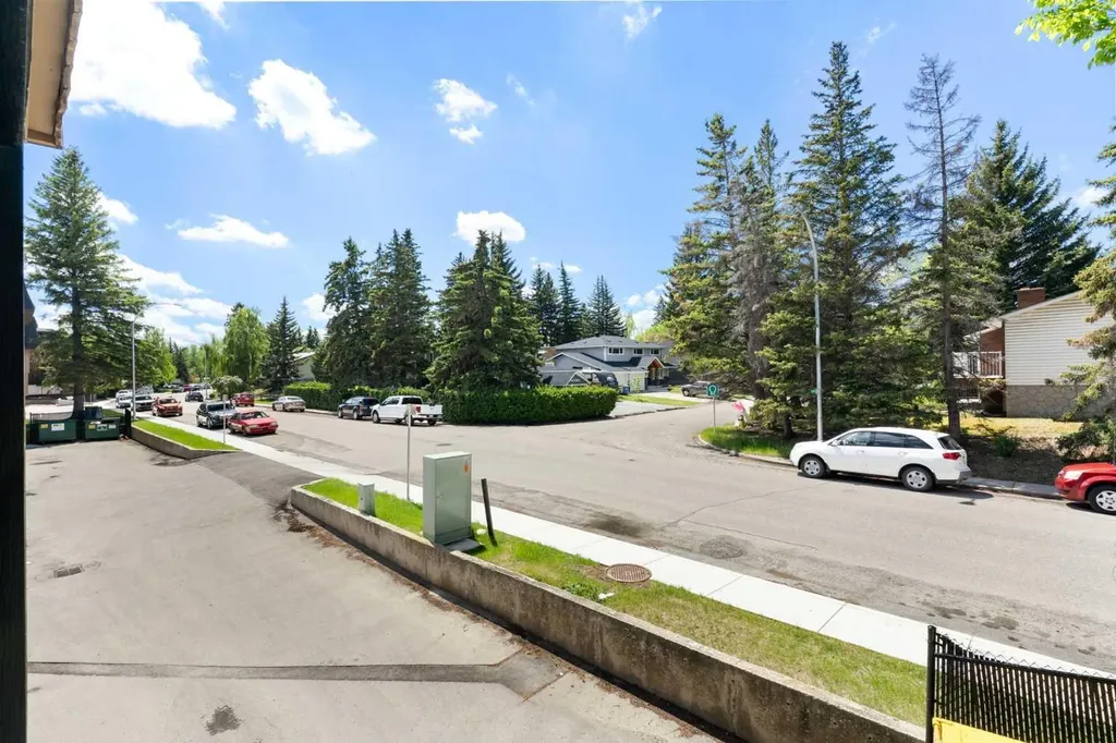 4001C 49 Street NW Calgary AB T3A 2C9
