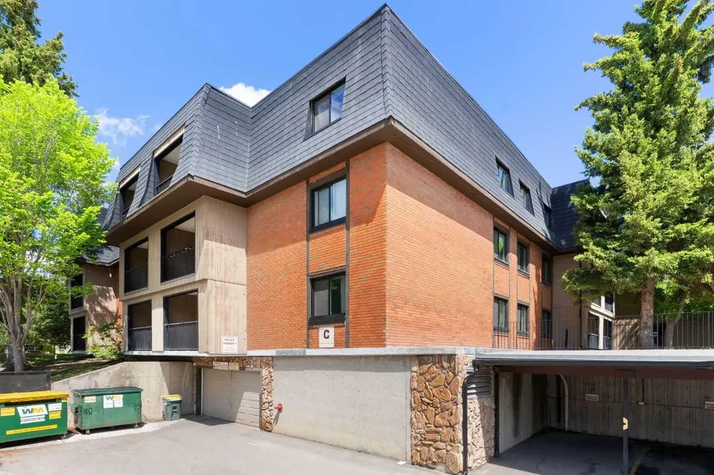 4001C 49 Street NW Calgary AB T3A 2C9