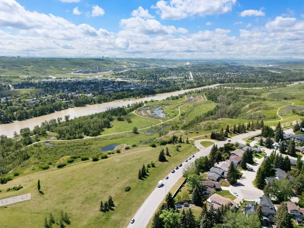 4001C 49 Street NW Calgary AB T3A 2C9