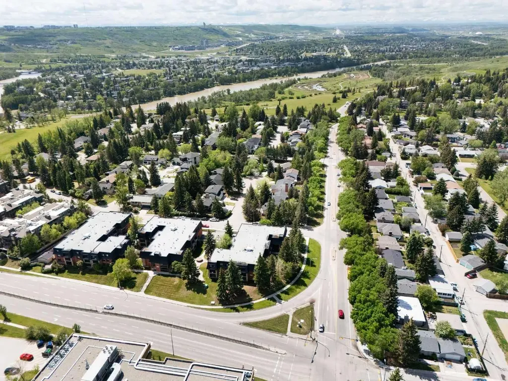 4001C 49 Street NW Calgary AB T3A 2C9