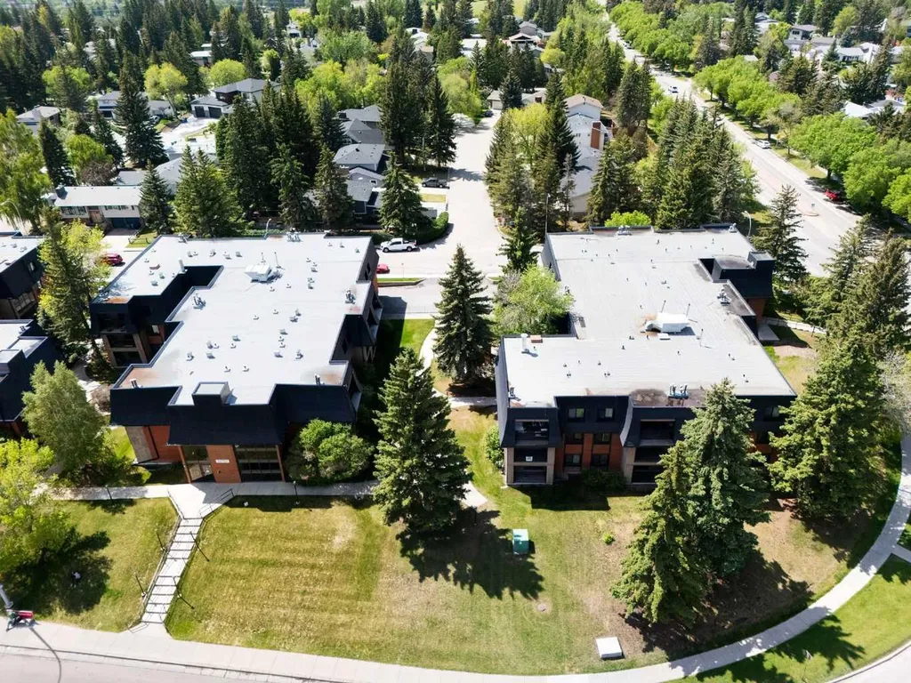 4001C 49 Street NW Calgary AB T3A 2C9