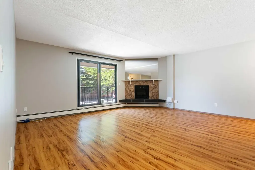 4001C 49 Street NW Calgary AB T3A 2C9