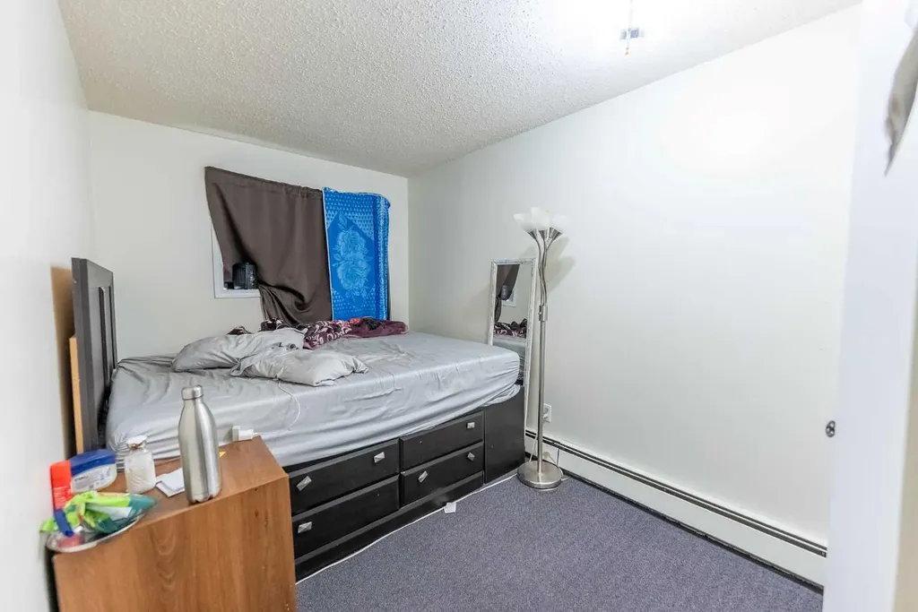 4904 51 Avenue Eckville AB T0M 0X0