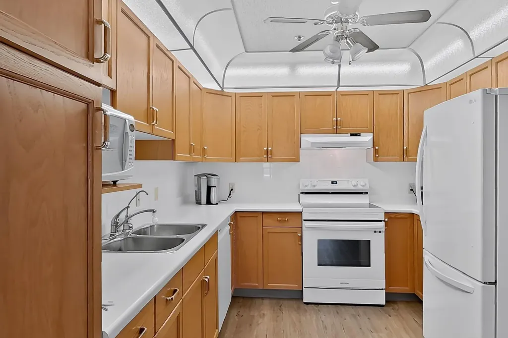 20 3 Street S Lethbridge AB T1J 4P1