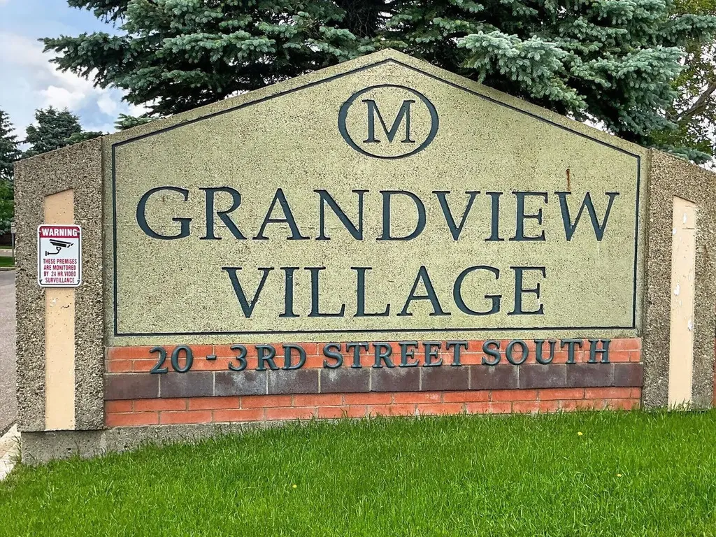 20 3 Street S Lethbridge AB T1J 4P1