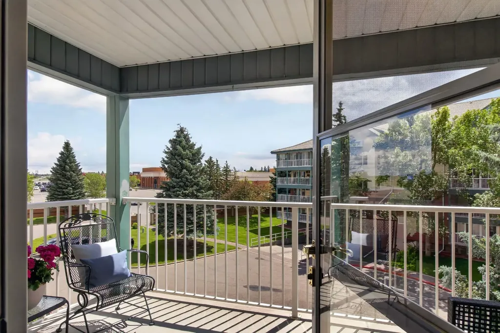 20 3 Street S Lethbridge AB T1J 4P1