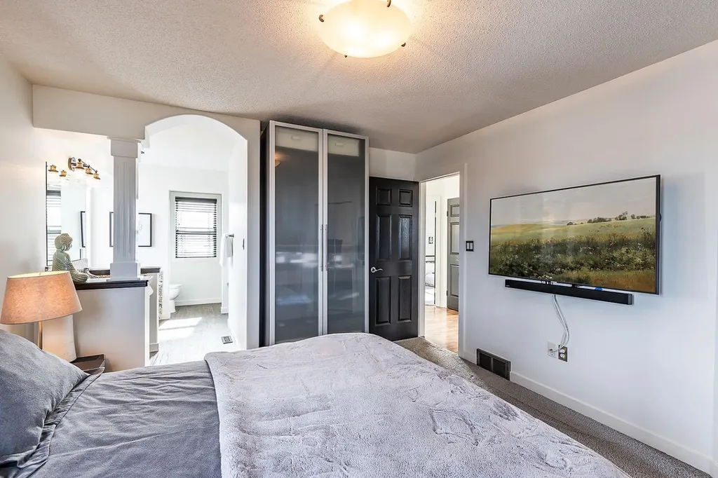 592 Hemingway Crescent NE Medicine Hat AB T1C1X4