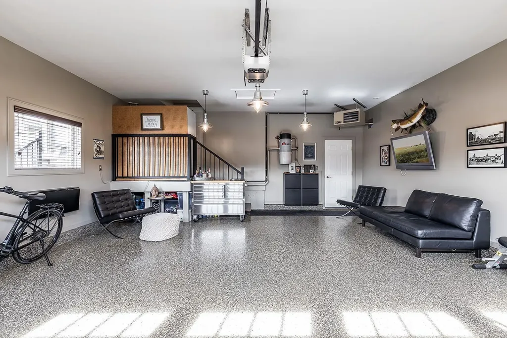 592 Hemingway Crescent NE Medicine Hat AB T1C1X4