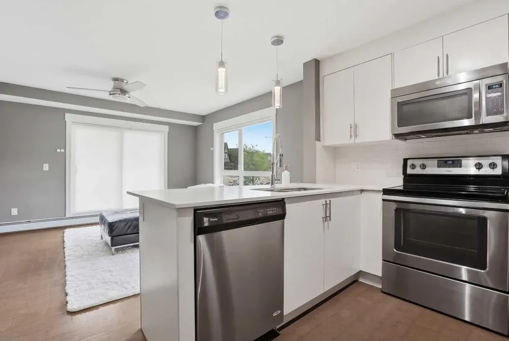 302 Skyview Ranch Drive NE Calgary AB T3N 0P5