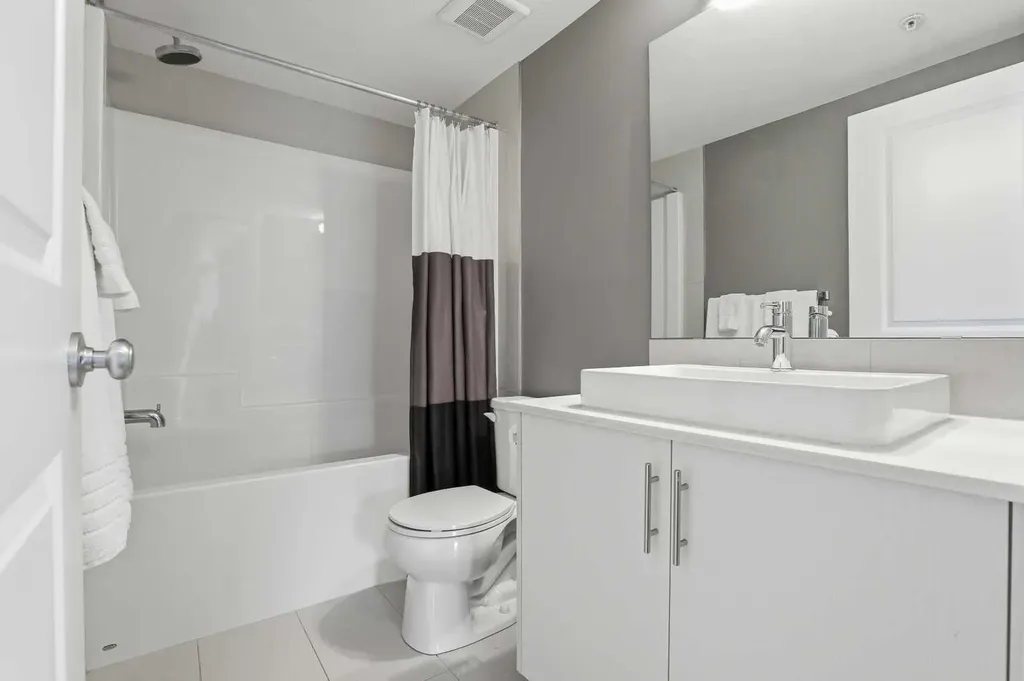 302 Skyview Ranch Drive NE Calgary AB T3N 0P5