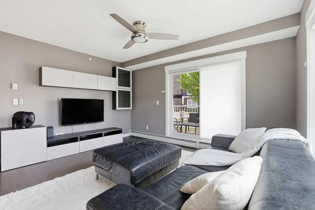 302 Skyview Ranch Drive NE Calgary AB T3N 0P5