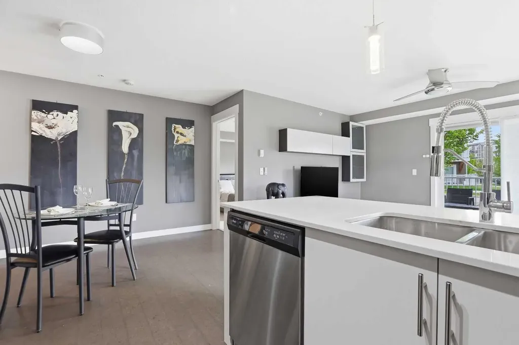 302 Skyview Ranch Drive NE Calgary AB T3N 0P5