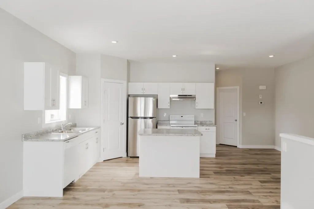 9825 96 Avenue Grande Prairie AB T8V0L8