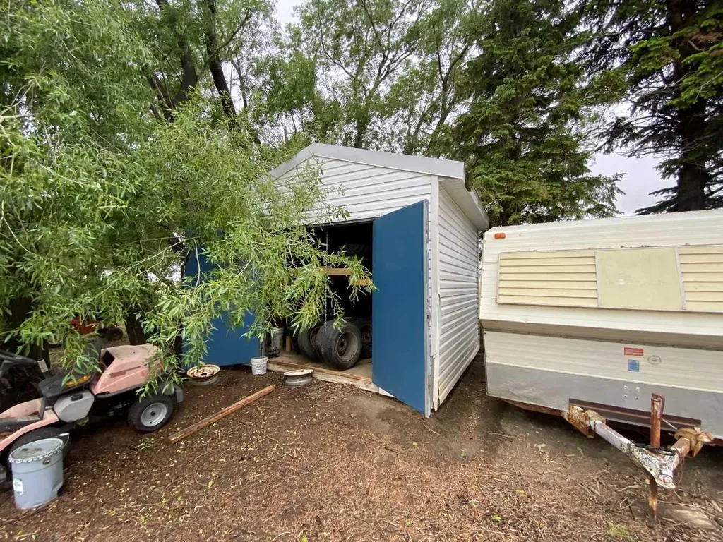 190080 140 Range Road Rural Newell County Of AB T1R 1B3
