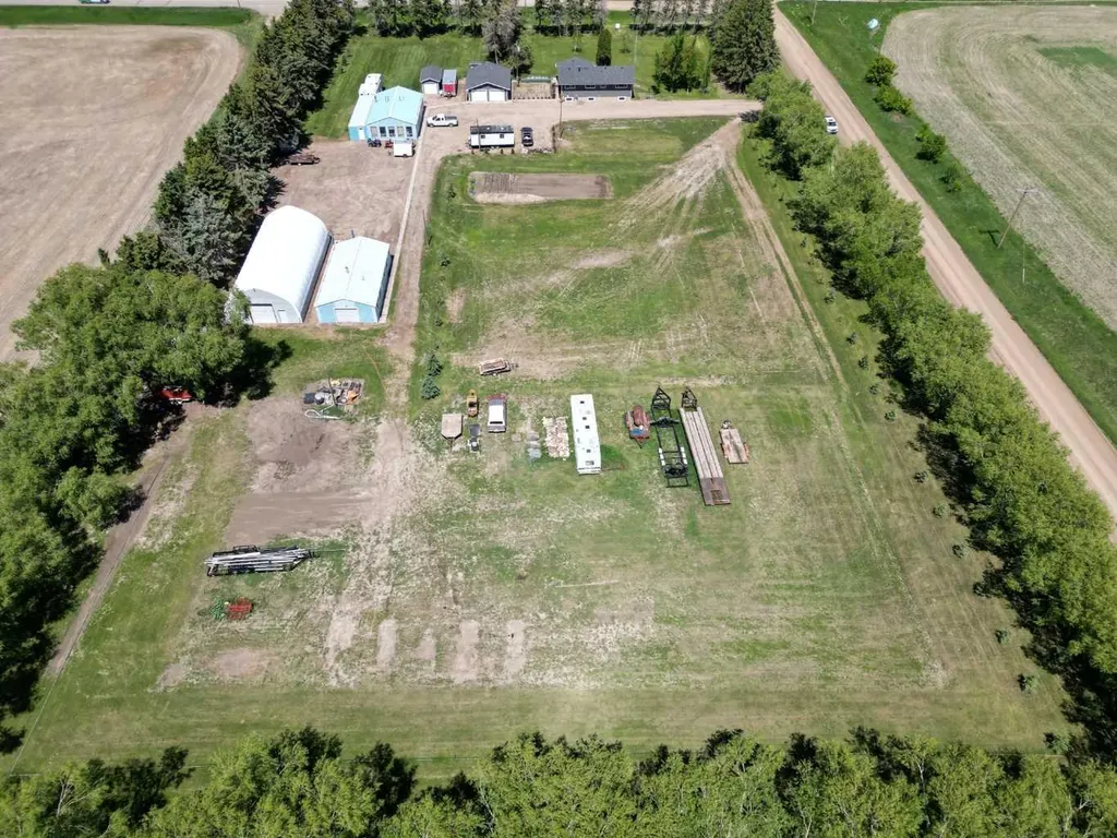 190080 140 Range Road Rural Newell County Of AB T1R 1B3