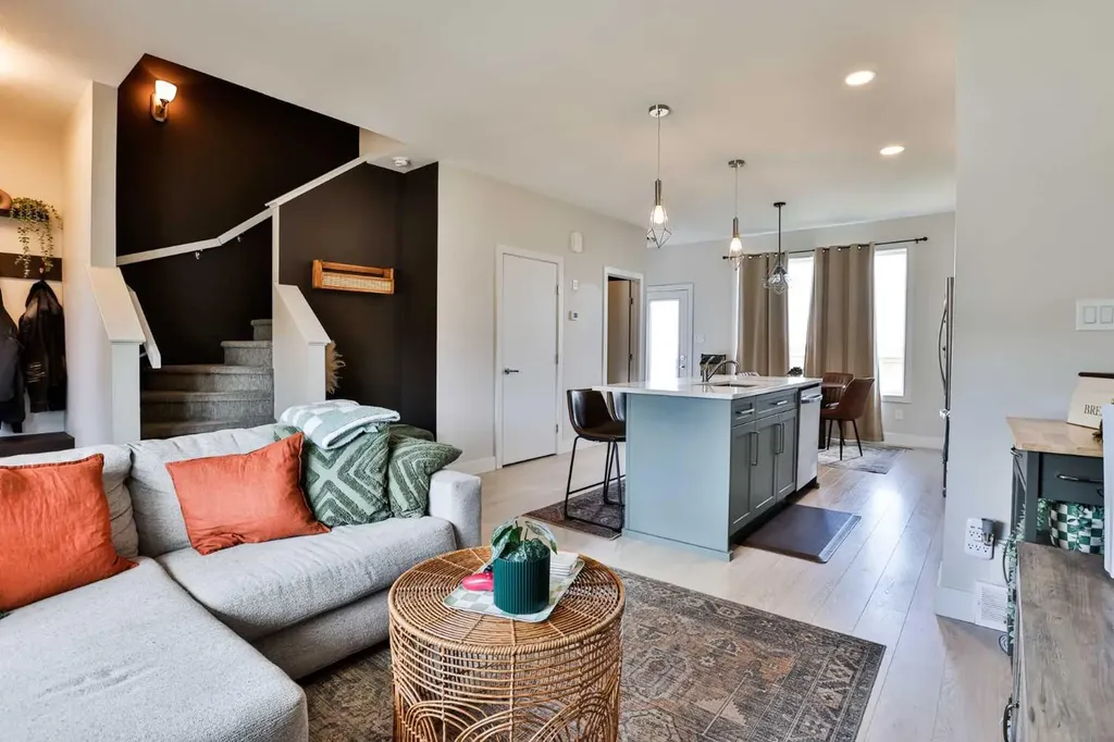 2729 47 Street S Lethbridge AB T1K 8J6