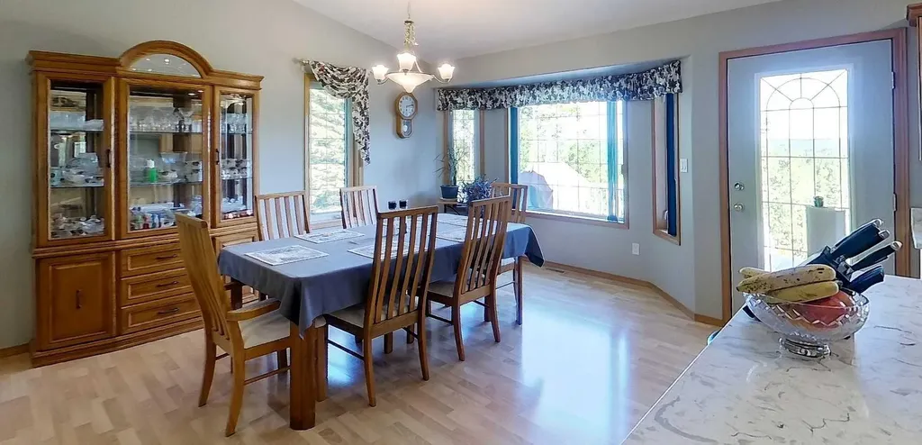 16203B Hwy 748 E Rural Yellowhead County AB T7E 3V6