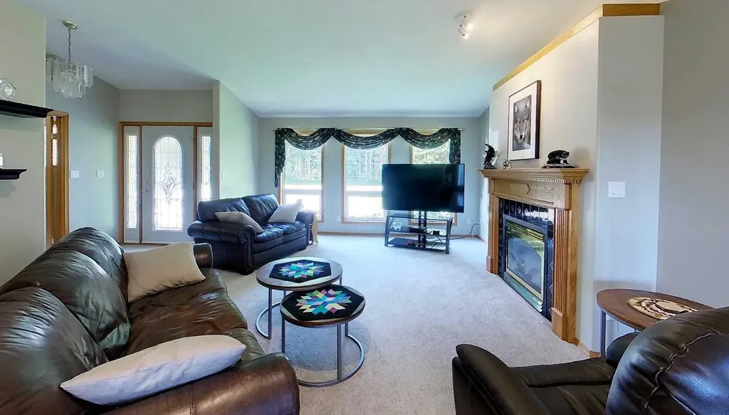 16203B Hwy 748 E Rural Yellowhead County AB T7E 3V6