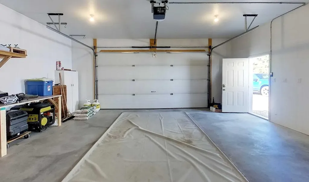 16203B Hwy 748 E Rural Yellowhead County AB T7E 3V6