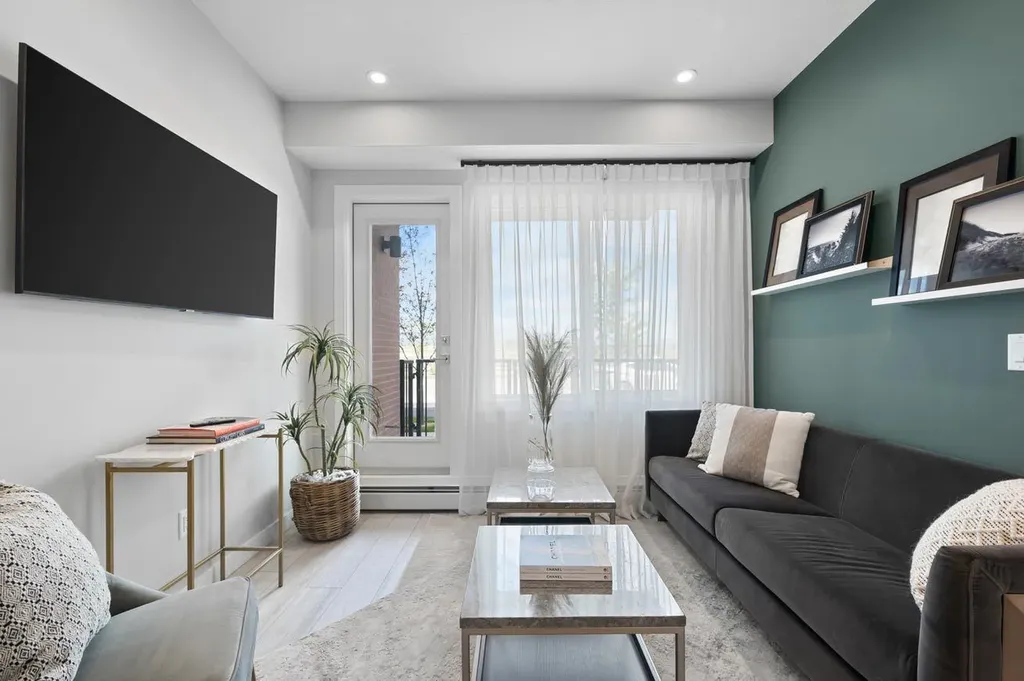 44 Skyview Parkway Calgary AB T3N2R8
