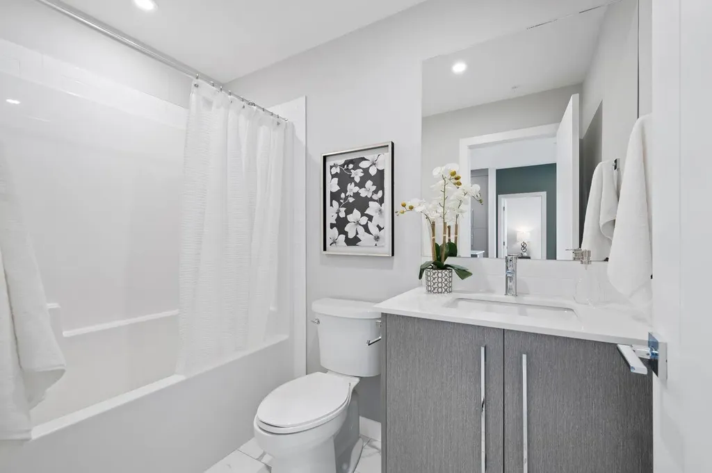 44 Skyview Parkway Calgary AB T3N2R8