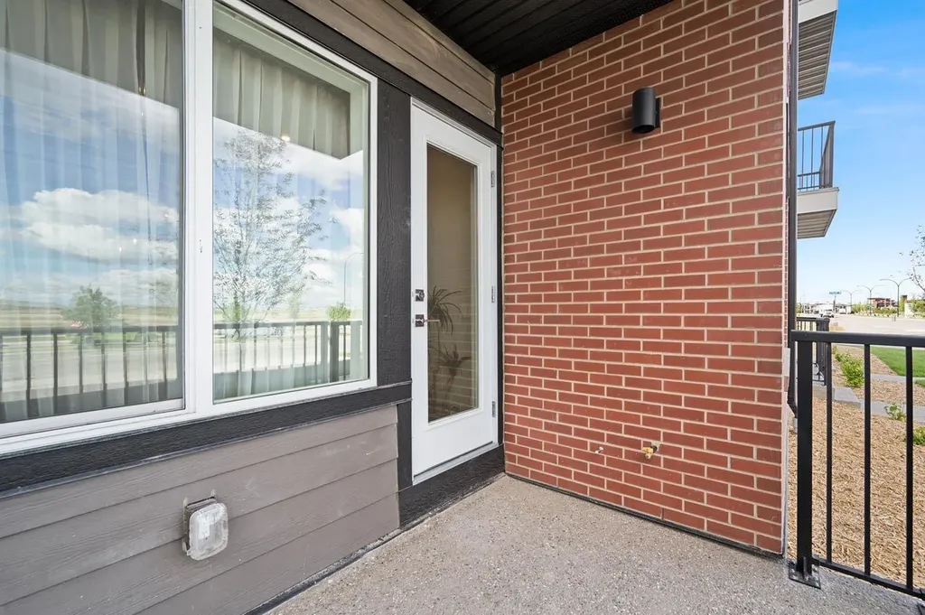 44 Skyview Parkway Calgary AB T3N2R8