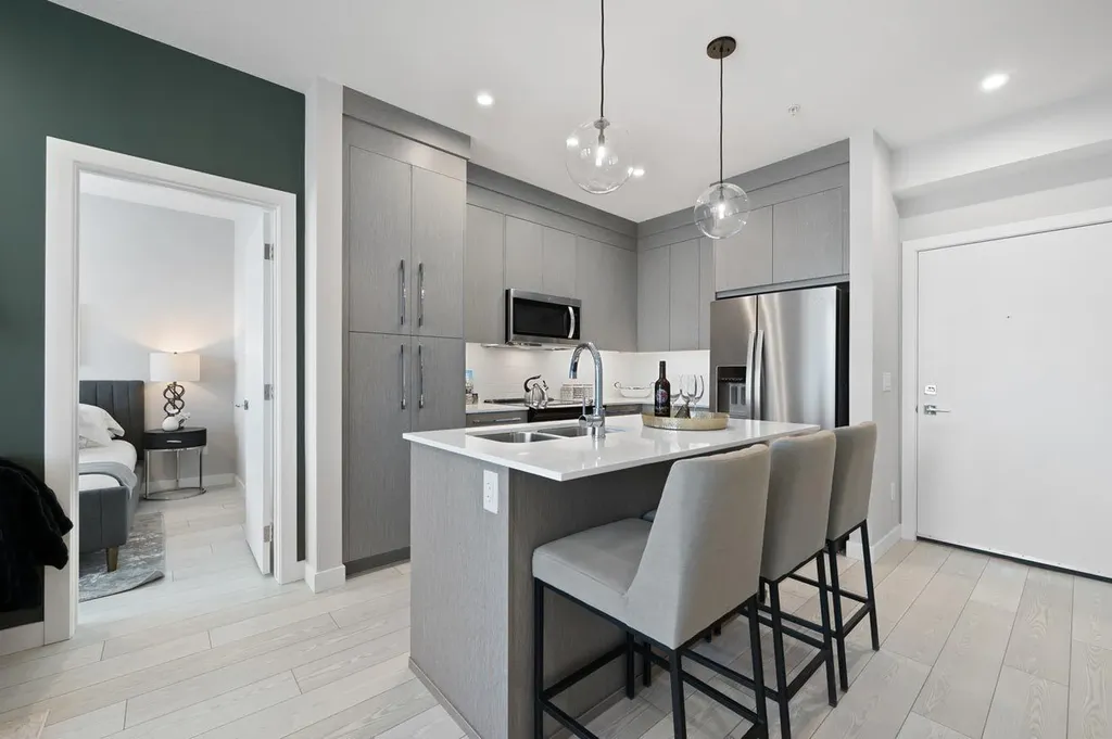 44 Skyview Parkway Calgary AB T3N2R8