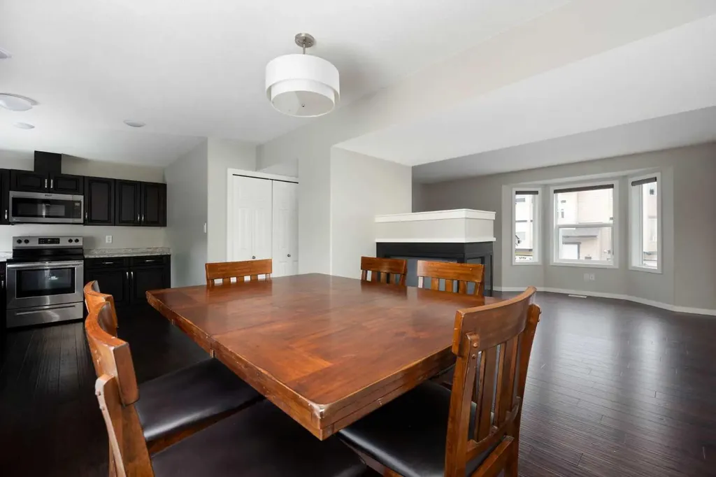 120 Warren Way Fort Mcmurray AB T9H 5J4