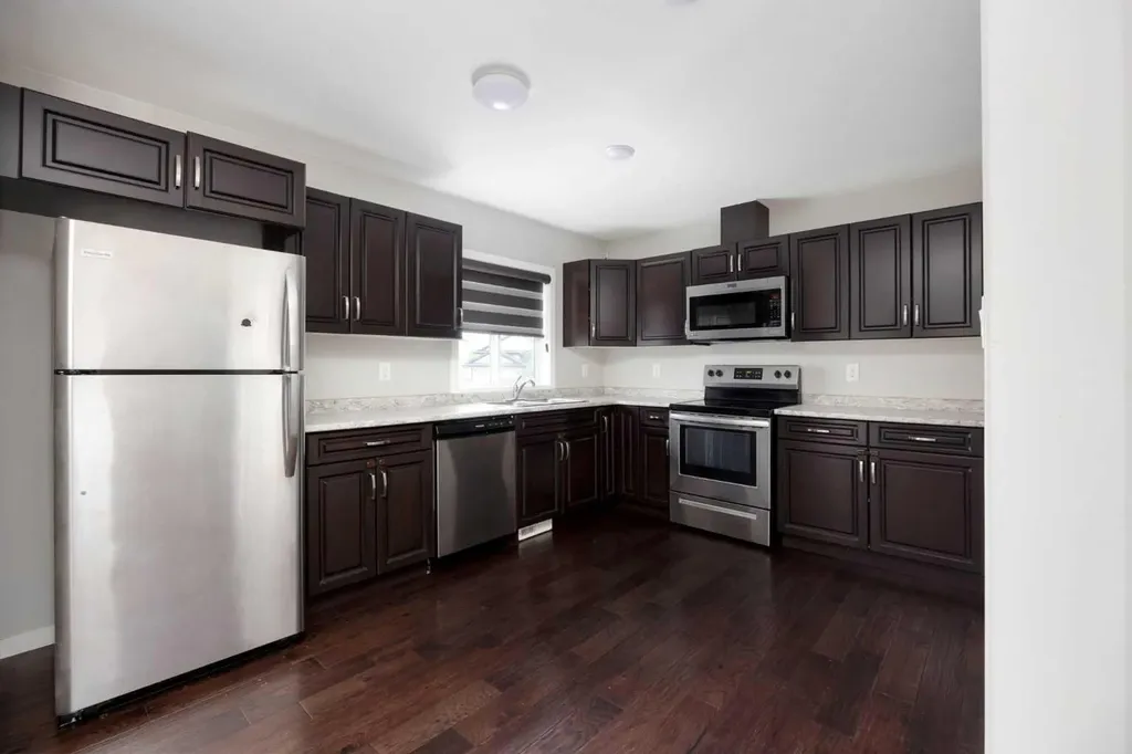120 Warren Way Fort Mcmurray AB T9H 5J4