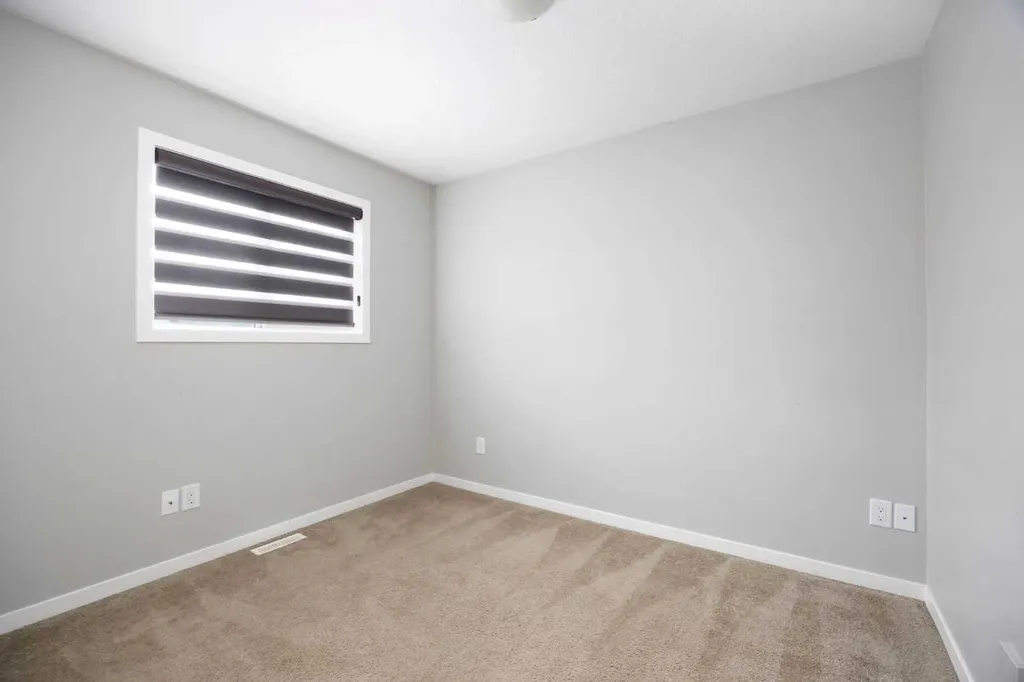 120 Warren Way Fort Mcmurray AB T9H 5J4