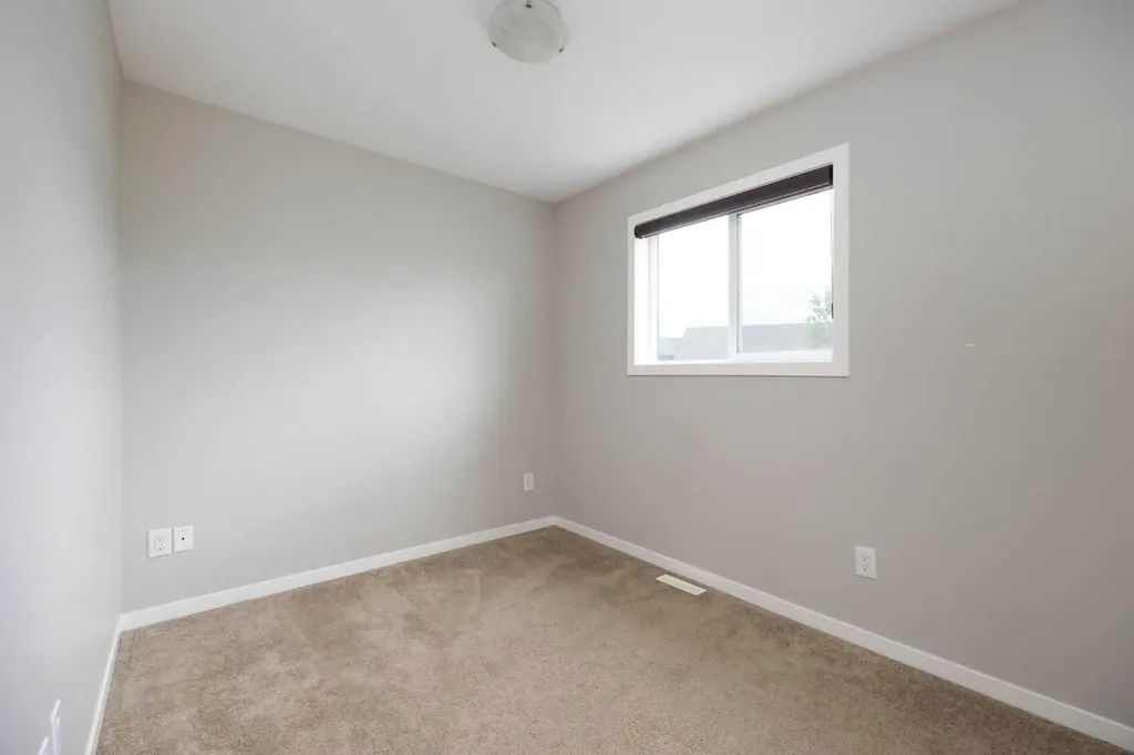 120 Warren Way Fort Mcmurray AB T9H 5J4