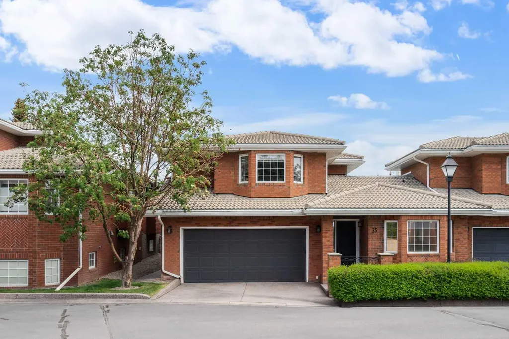 35 Prominence Path SW Calgary AB T3H2W7