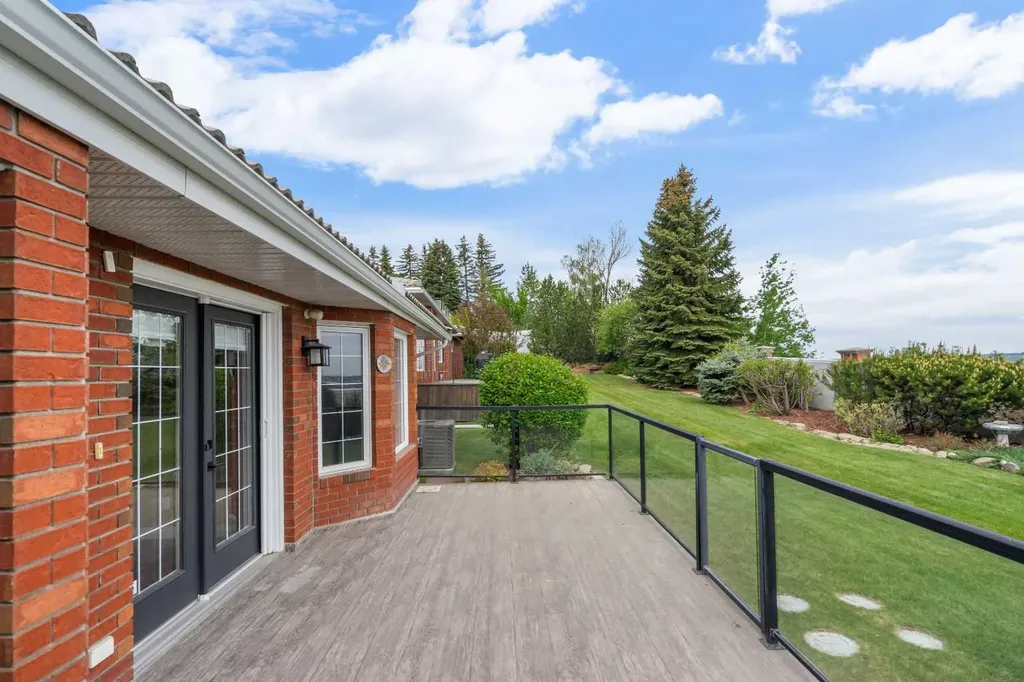 35 Prominence Path SW Calgary AB T3H2W7