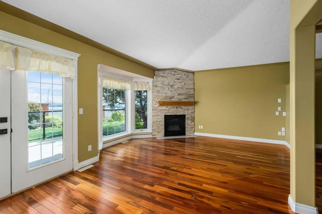 35 Prominence Path SW Calgary AB T3H2W7