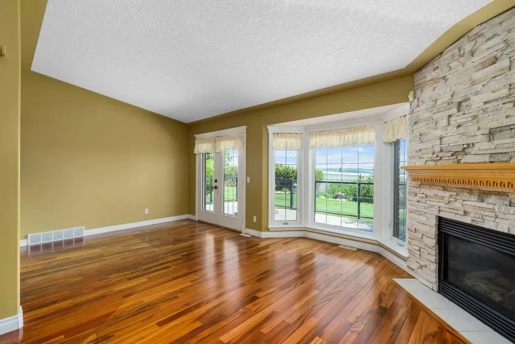35 Prominence Path SW Calgary AB T3H2W7