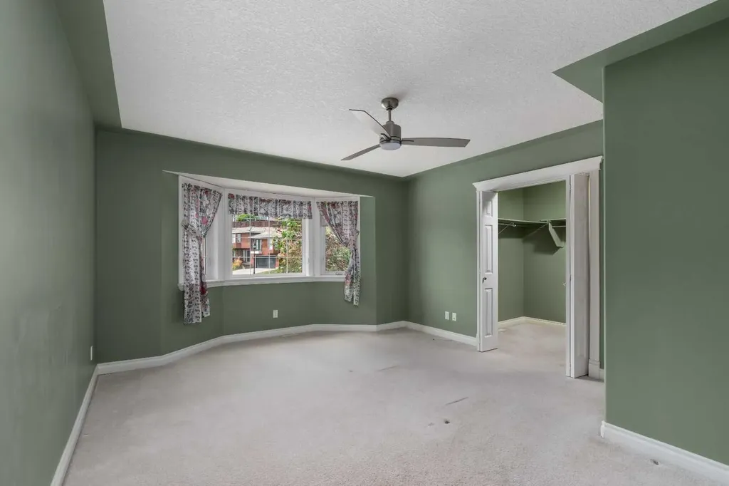 35 Prominence Path SW Calgary AB T3H2W7