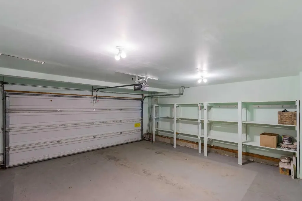 35 Prominence Path SW Calgary AB T3H2W7