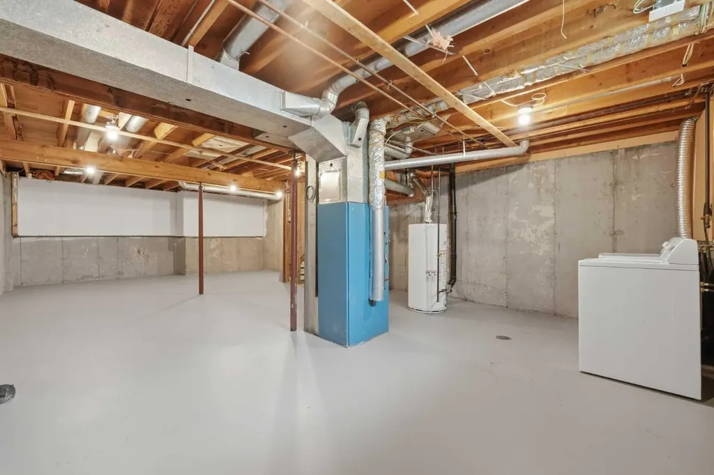 36 Falconer Terrace NE Calgary AB T3J 1W4