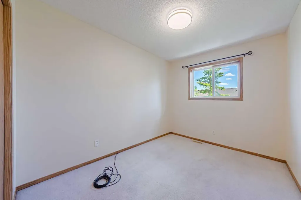 88 Country Hills Villas NW Calgary AB T3K 4S8