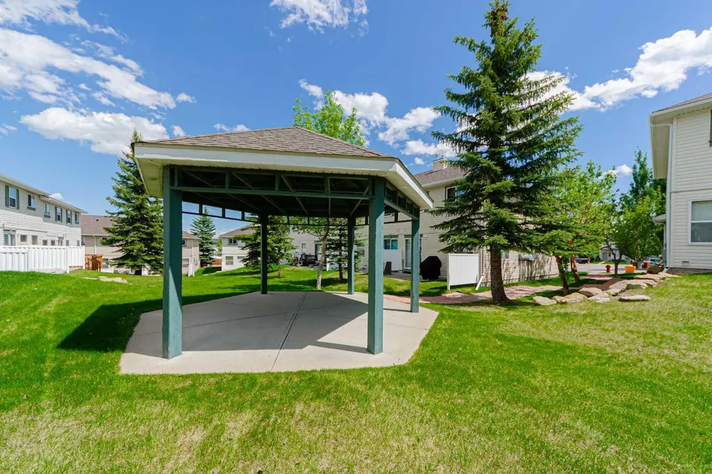 88 Country Hills Villas NW Calgary AB T3K 4S8