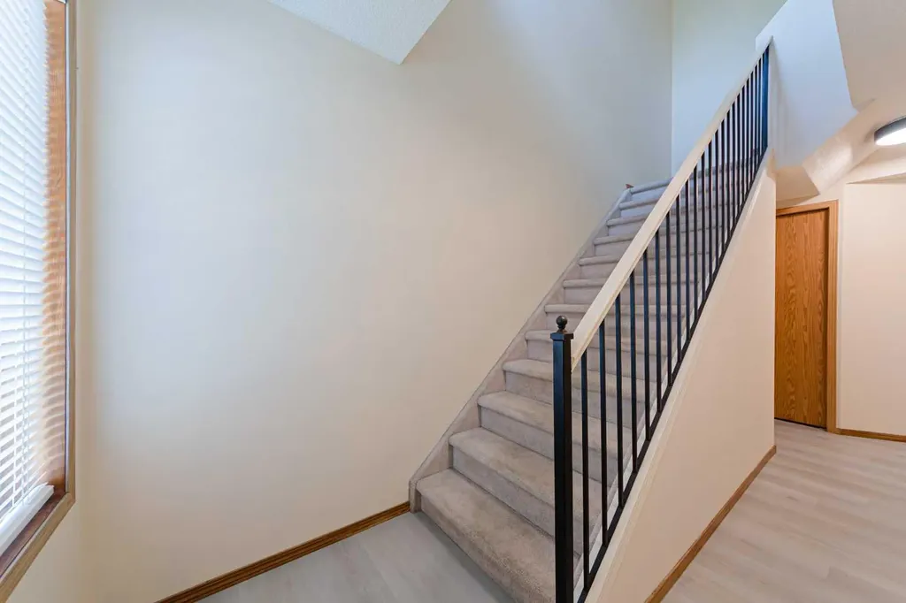88 Country Hills Villas NW Calgary AB T3K 4S8
