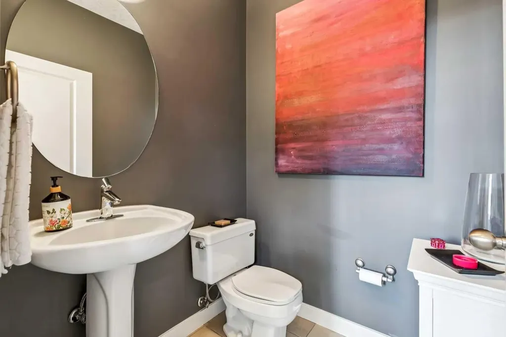 509 19 Street NW Calgary AB T2N 2J4