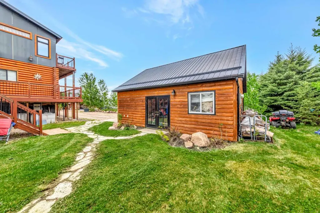 16 Lakeview Drive Lac Des Iles SK S0M 1A0