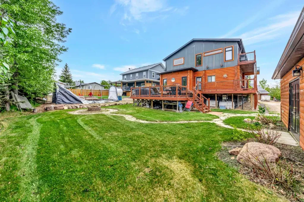 16 Lakeview Drive Lac Des Iles SK S0M 1A0