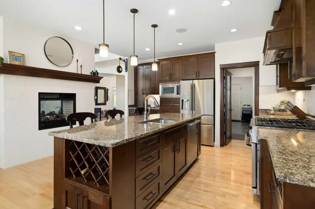 444 Montclair Place Rural Rocky View County AB T4C 0A8