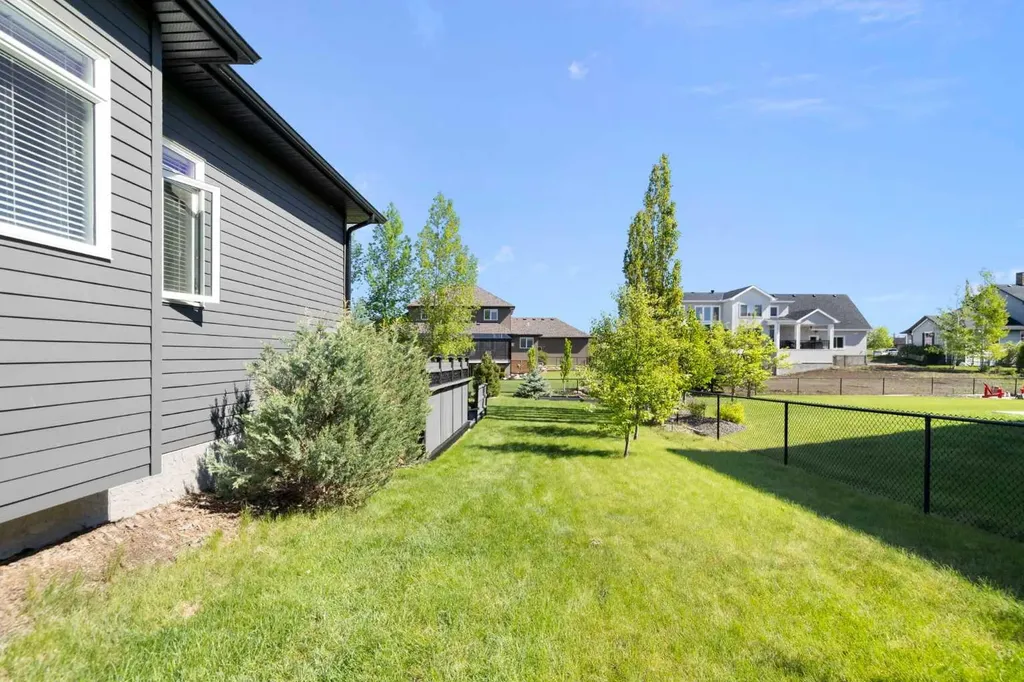 444 Montclair Place Rural Rocky View County AB T4C 0A8