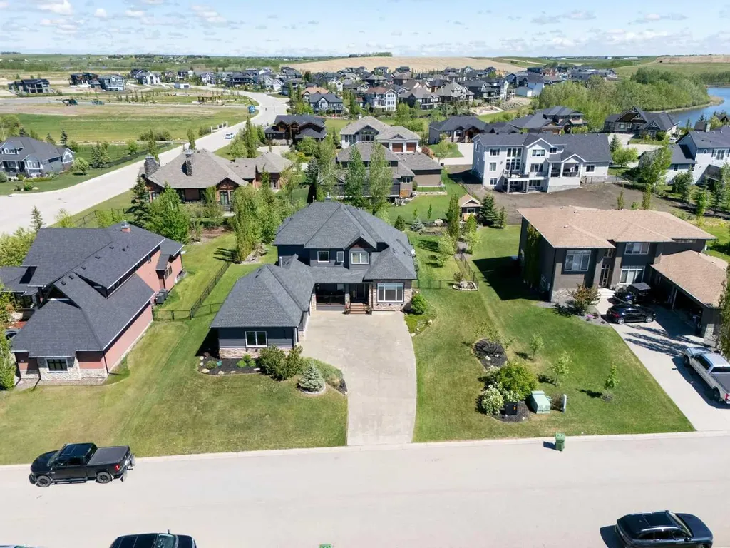 444 Montclair Place Rural Rocky View County AB T4C 0A8
