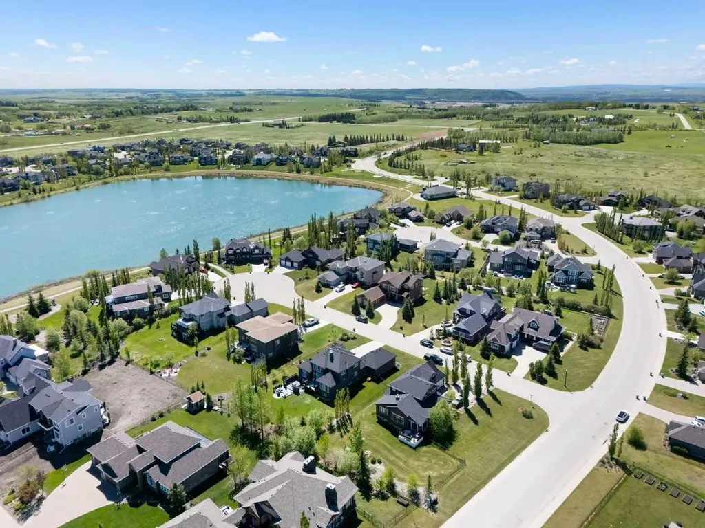 444 Montclair Place Rural Rocky View County AB T4C 0A8