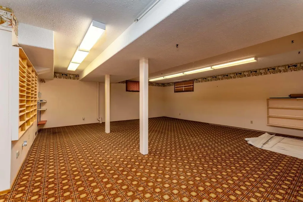 502 2 Street E Maidstone SK S0M 1M0