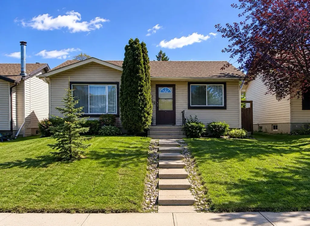 127 Falshire Way NE Calgary AB T3J 2C7